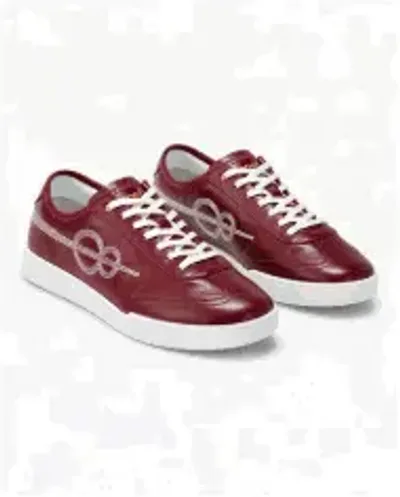 One8 Sneakers — Red